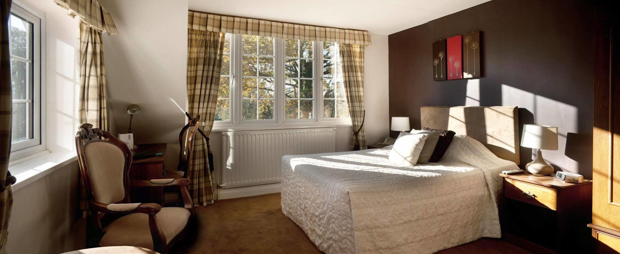 The Mill House Hotel Reading Exterior photo