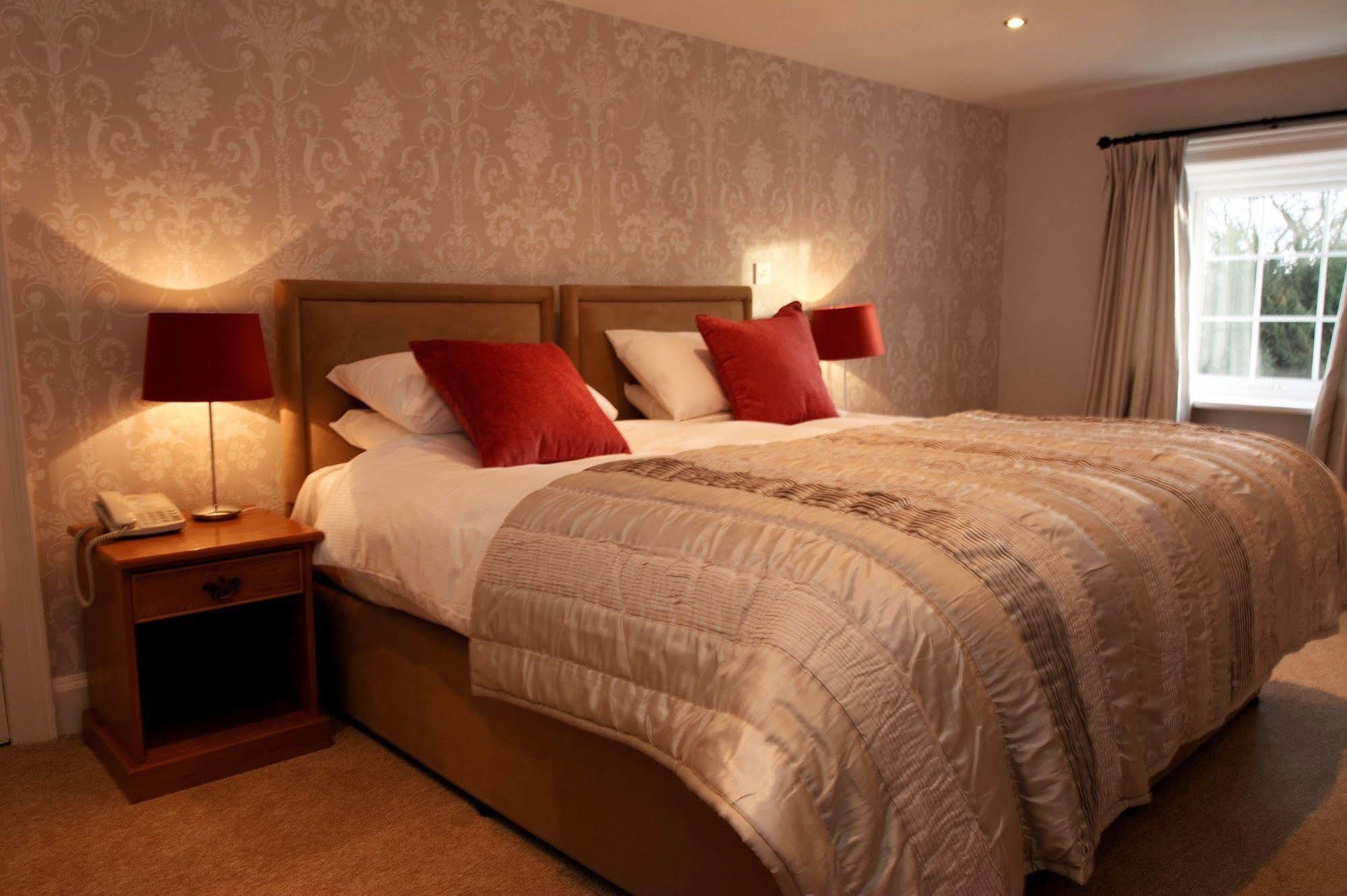 The Mill House Hotel Reading Exterior photo